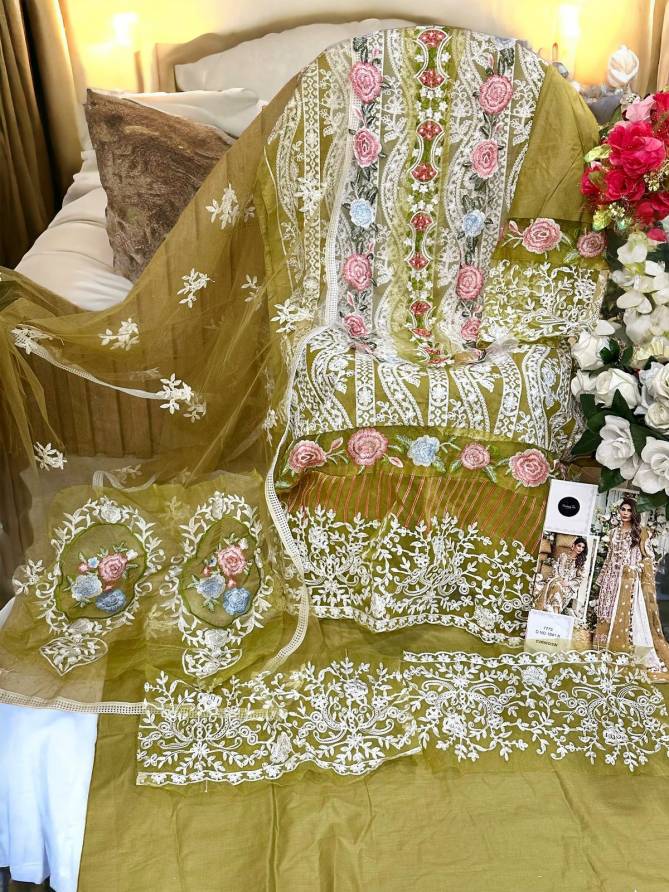 Mehbbob Tex 1041 Crimson Cambric Cotton Pakistani Suits Wholesale Market In Surat